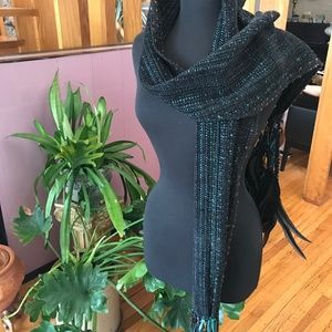 Black Knited Scarf with Feathers